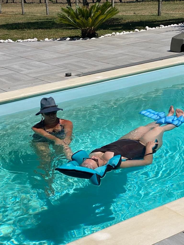 Vue aérienne d’une séance de massage aquatique